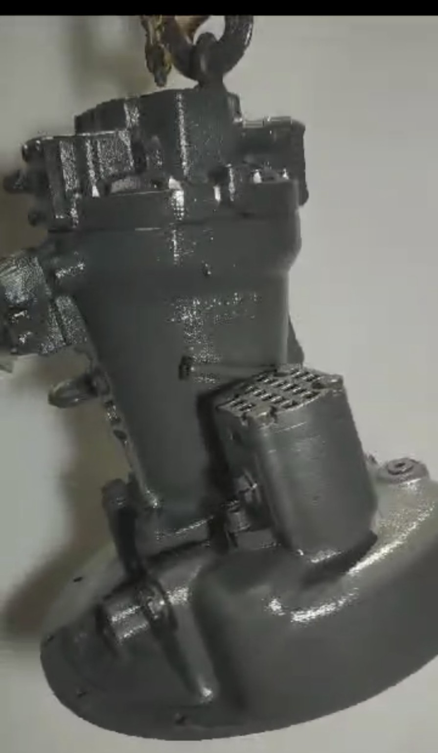 Heavy equipment hydraulic pump or motor